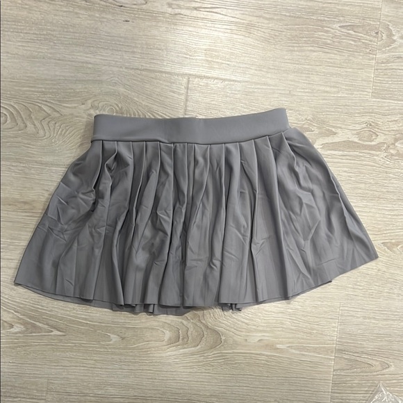 Gray Pleated Skirt - Picture 1 of 2